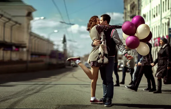Picture girl, balls, joy, street, meeting, kiss, guy, lovers