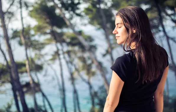 Model, brunette, closed eyes