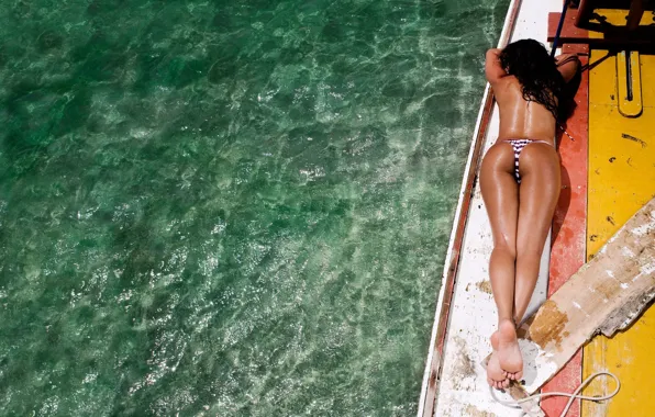 BODY, SEA, The OCEAN, ASS, BRUNETTE, BIKINI, PIER, PIERCE