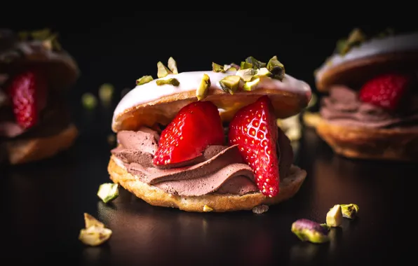 Berries, food, chocolate, strawberry, cake, nuts, cream, almonds
