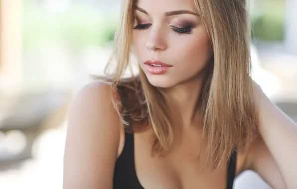 Model, look, make up