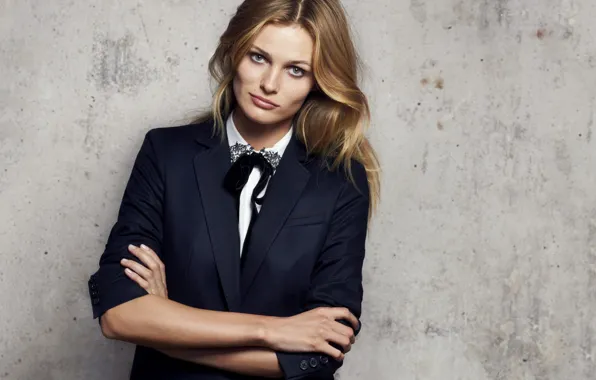 Picture pose, model, Edita Vilkeviciute