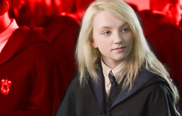 Actress, school uniform, Hogwarts, Evanna Lynch, she again reprised her role lynch, Luna Lovegood