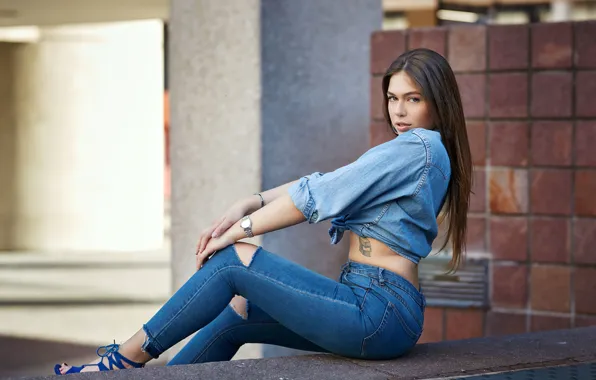 Picture roof, look, sexy, pose, model, portrait, jeans, makeup