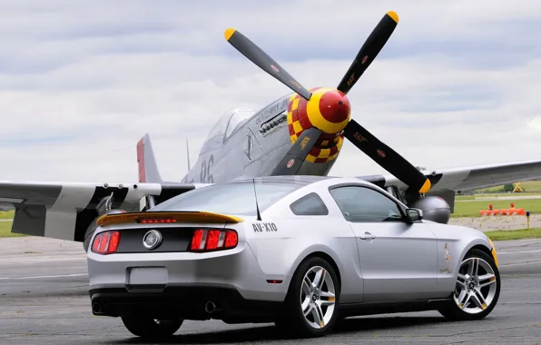 The plane, Mustang, Ford, AV-X10, propeller