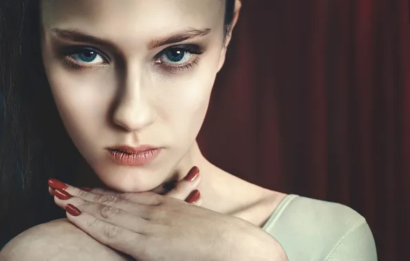 Portrait, makeup, manicure