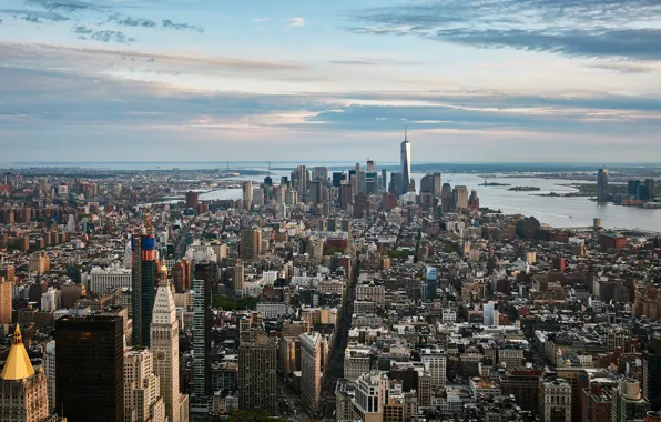 Picture New York, twilight, big apple