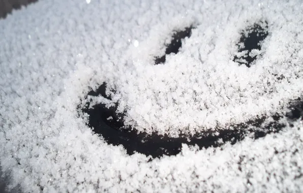 Glass, snow, smiley