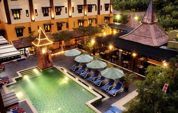 Picture the evening, pool, resort, the area
