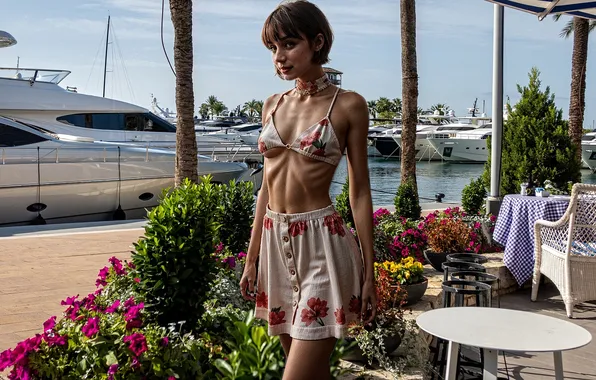 Flowers, yacht, actress, brunette, beautiful, skinny, Ana de Armas, Ana de Armas