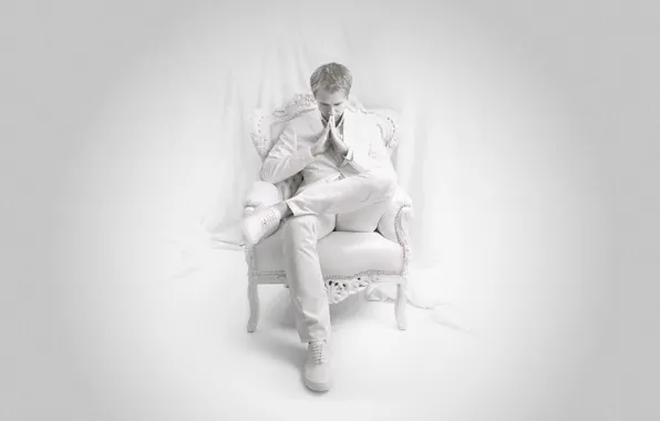 Picture in white, on white, ASOT, Armin van Buuren