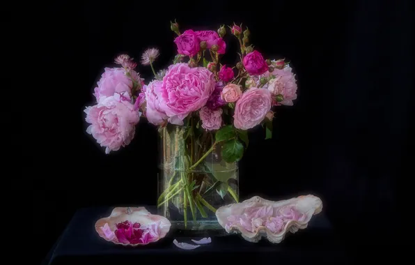 Glass, flowers, the dark background, table, roses, bouquet, spring, petals