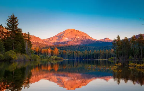 Picture trees, mountains, lake, CA, USA, National Park Lassen Mount