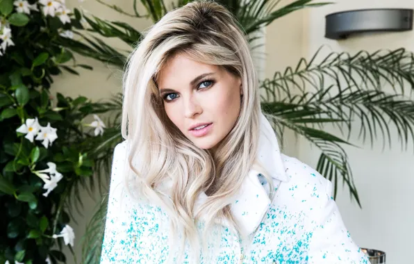 Picture look, pose, model, makeup, actress, singer, TV presenter, hair