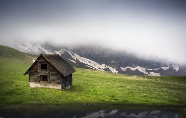 Picture landscape, mountains, fog, house