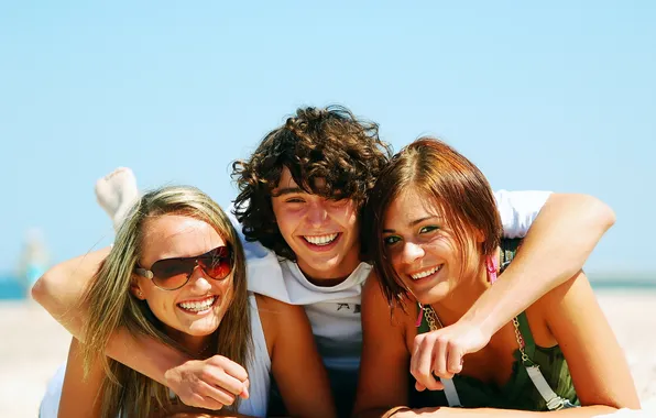 Picture happiness, girls, guy, smile