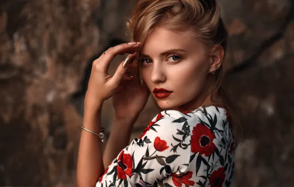 Look, decoration, face, pose, portrait, hands, makeup, dress