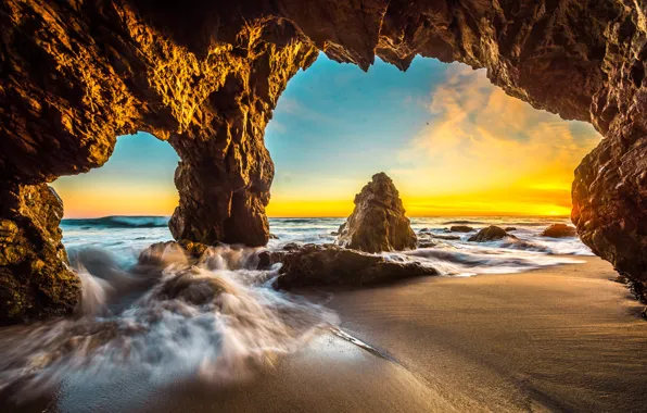 Picture beach, water, the sun, the ocean, Miami