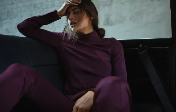 Picture hands, car, girl, face