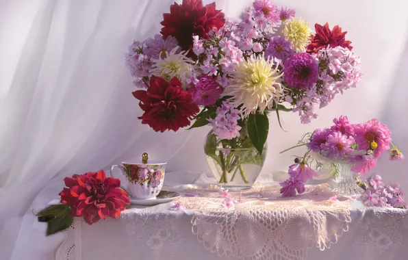 Flowers, table, Cup, vase, curtain, napkin, vase, kosmeya