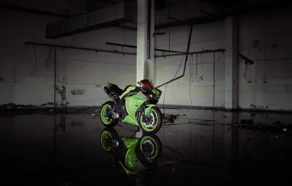 Picture reflection, green, lights, motorcycle, green, yamaha, bike, Yamaha