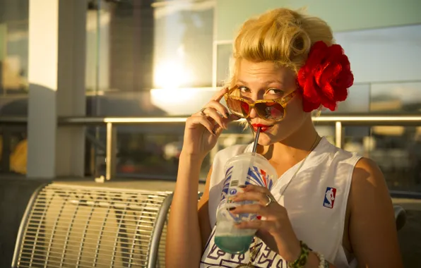 Girl, juice, rose, woman, model, NBA, Lakers, blonde