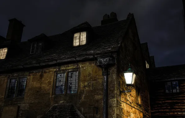 Picture light, night, house, the darkness, the building, Windows, lights, UK