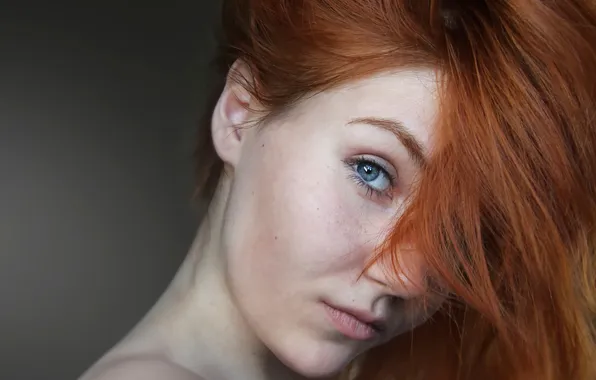 Picture portrait, redhead, Lady Fox
