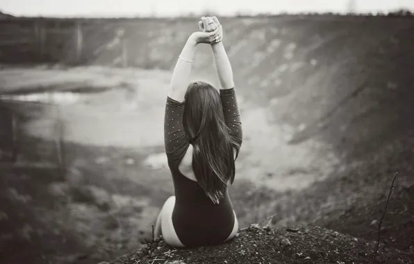 Picture girl, black and white, sitting