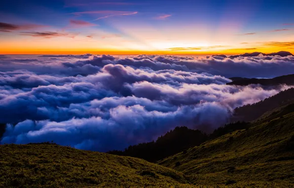 Picture forest, summer, the sky, clouds, rays, landscape, sunset, mountains