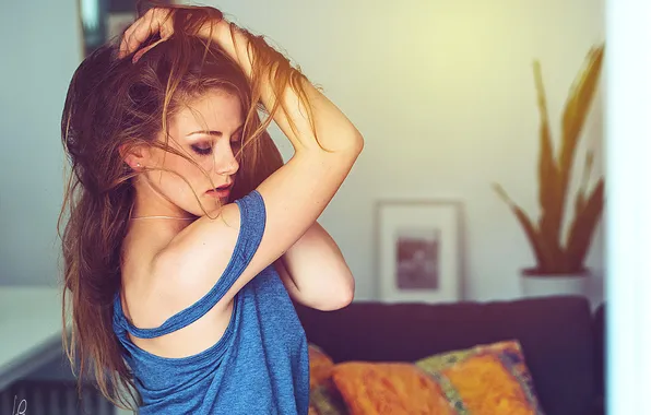 Room, model, hair, portrait, hands, makeup, hairstyle, brown hair