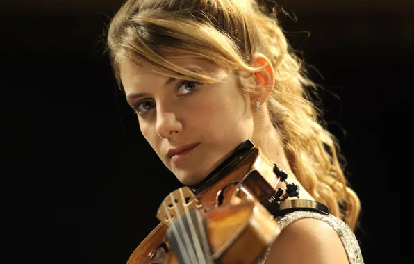 Picture violin, actress, violin, actress, Melanie Laurent, Melanie Laurent