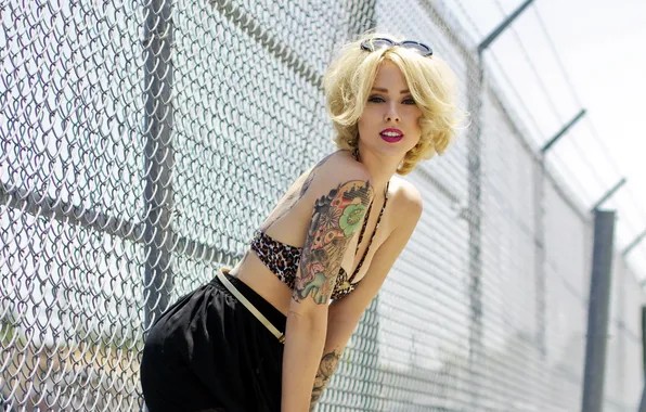 Picture girl, tattoo, Alysha Nett