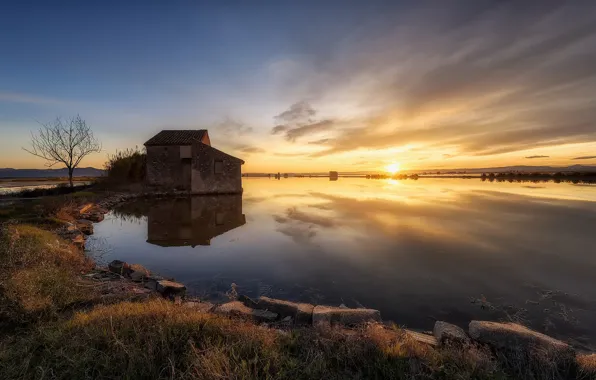 Picture sunset, lake, home