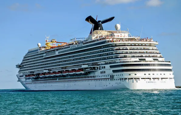 Liner, The ship, Passenger, Passenger liner, Feed, Carnival, Breeze, Carnival Breeze