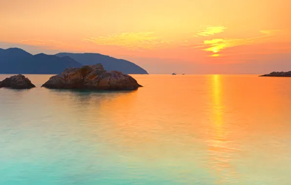 Sea, sunset, mountains, stones, dal