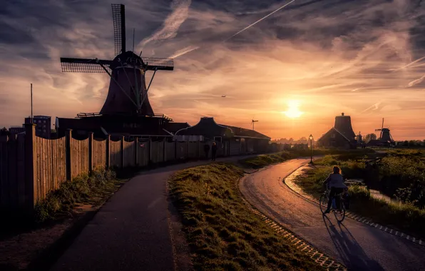 Picture the sun, street, mill, Netherlands