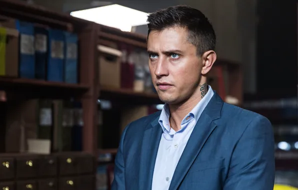 Look, male, Paul Priluchny