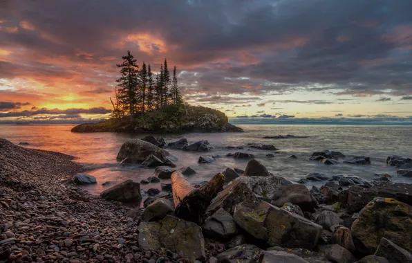 Sunset, Island, Shore, The crimson, Dal, Pebbles, Spruce Trees, Boulders