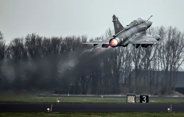 Picture weapons, the plane, Mirage 2000