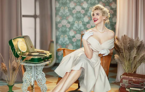 Picture pose, retro, record, candles, gloves, smile, suitcase, beautiful