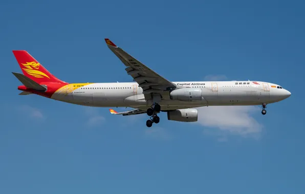 Picture Airbus, A330-300, Capital Airlines