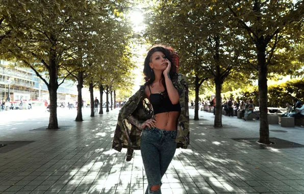 The sun, trees, the city, people, model, portrait, jeans, hands