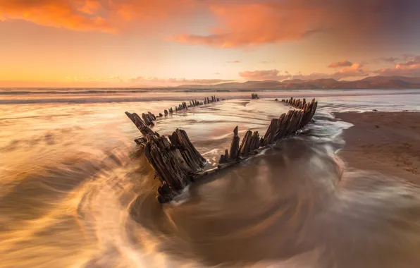 Sea, beach, water, light, the ocean, boat, skeleton, full