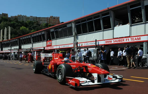 Picture Formula 1, Ferrari, Felipe Massa, boxes, Monte-Carlo 2010