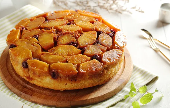 Picture pie, pineapple, cakes