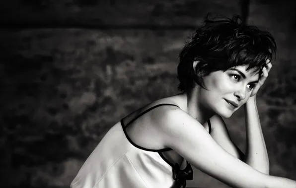Picture black and white, brunette, Audrey Tautou, Audrey Tautou