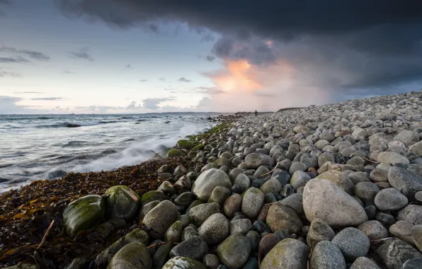 Picture sea, the sky, shore