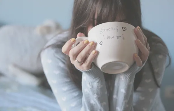 Picture girl, background, the inscription, mood, heart, bed, blur, hands
