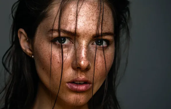 Picture portrait, freckles, sponge, Girl with freckles